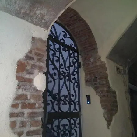 Casa Panfilo Couette-café Albenga